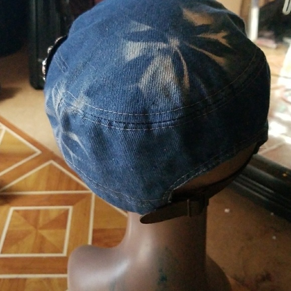 Hat - Picture 3 of 4